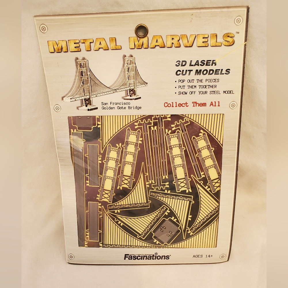 Fascinations Metal Marvels Golden Gate Bridge 3D Laser Cut Model NOS 4" Model